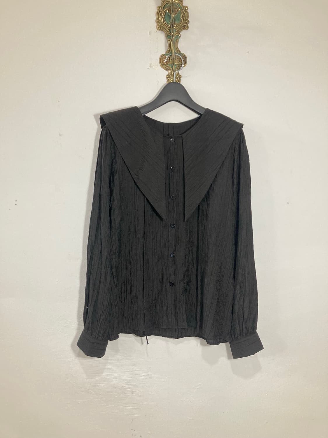 Big Collar Wrinkled Bluse 상품이미지1