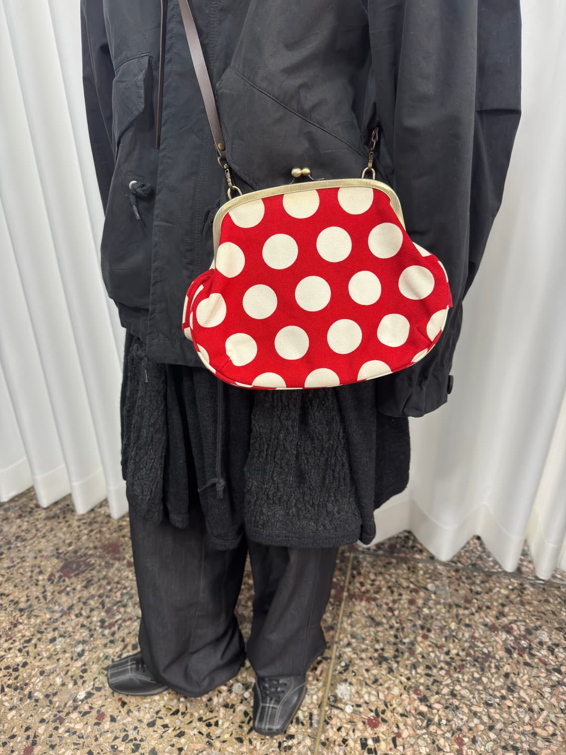 red dot coin crossbag 상품이미지1