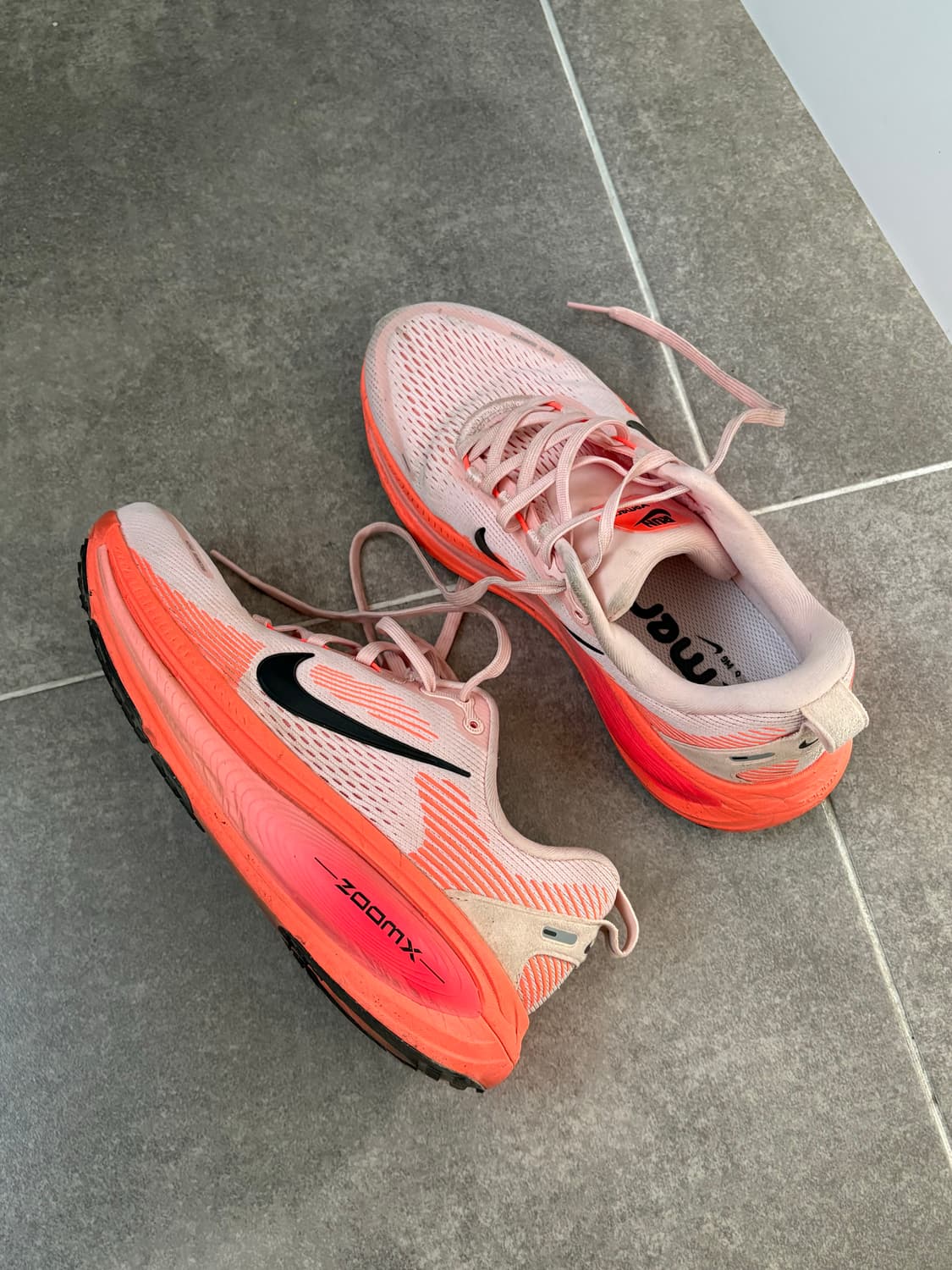 나이키 보메로 18 런닝화 쿠션화 러닝화 상품이미지2