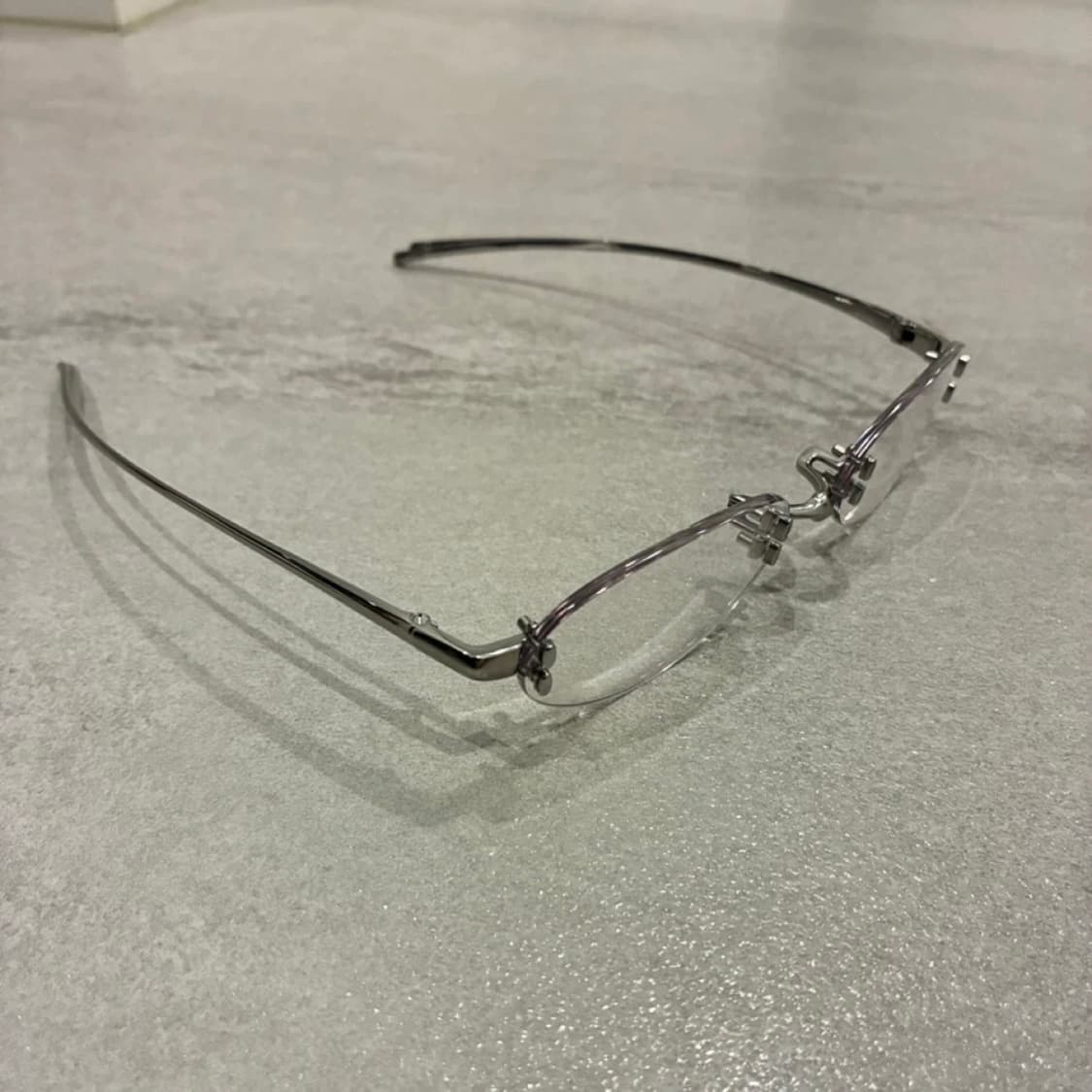 젠틀몬스터 퓨리 02 실버 안경 풀박스 상품이미지7