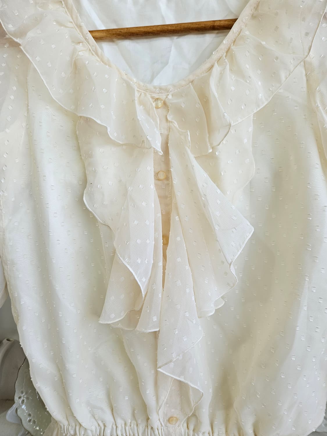 도트 쉬폰 프릴 블라우스 상품이미지3