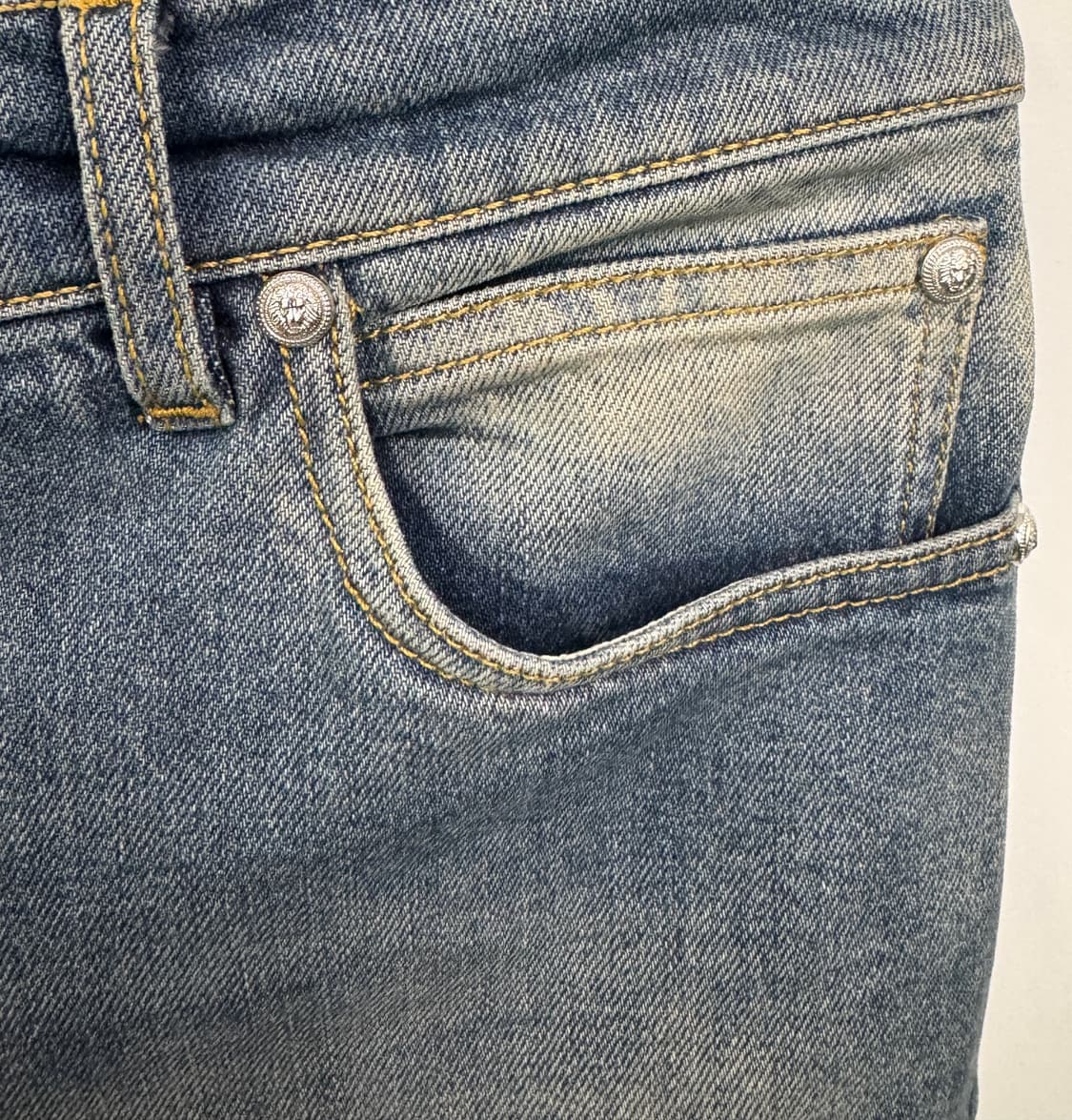 BALMAIN 발망 페이디드 슬림핏 데님 32 상품이미지6