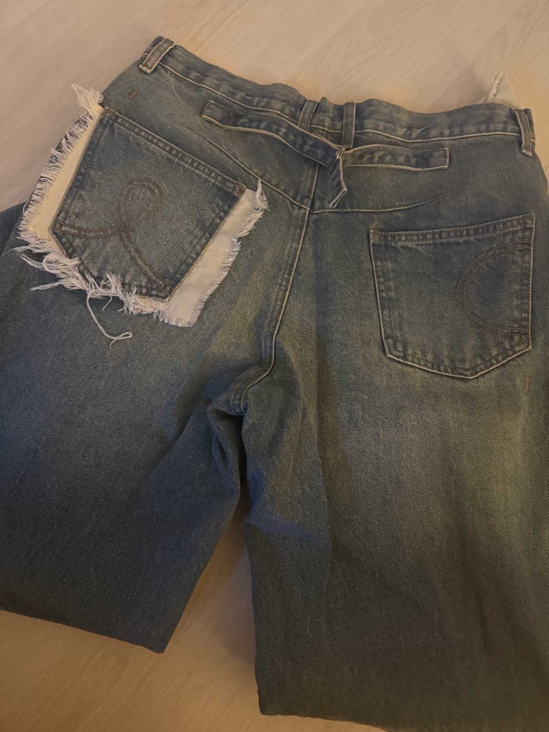 Edward cuming Dart Volume Jeans 1사이즈 상품이미지4