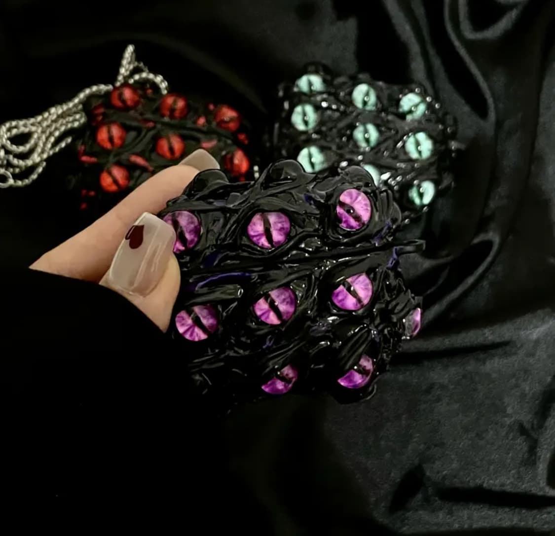 Devil eyes airpods case <3 상품이미지2