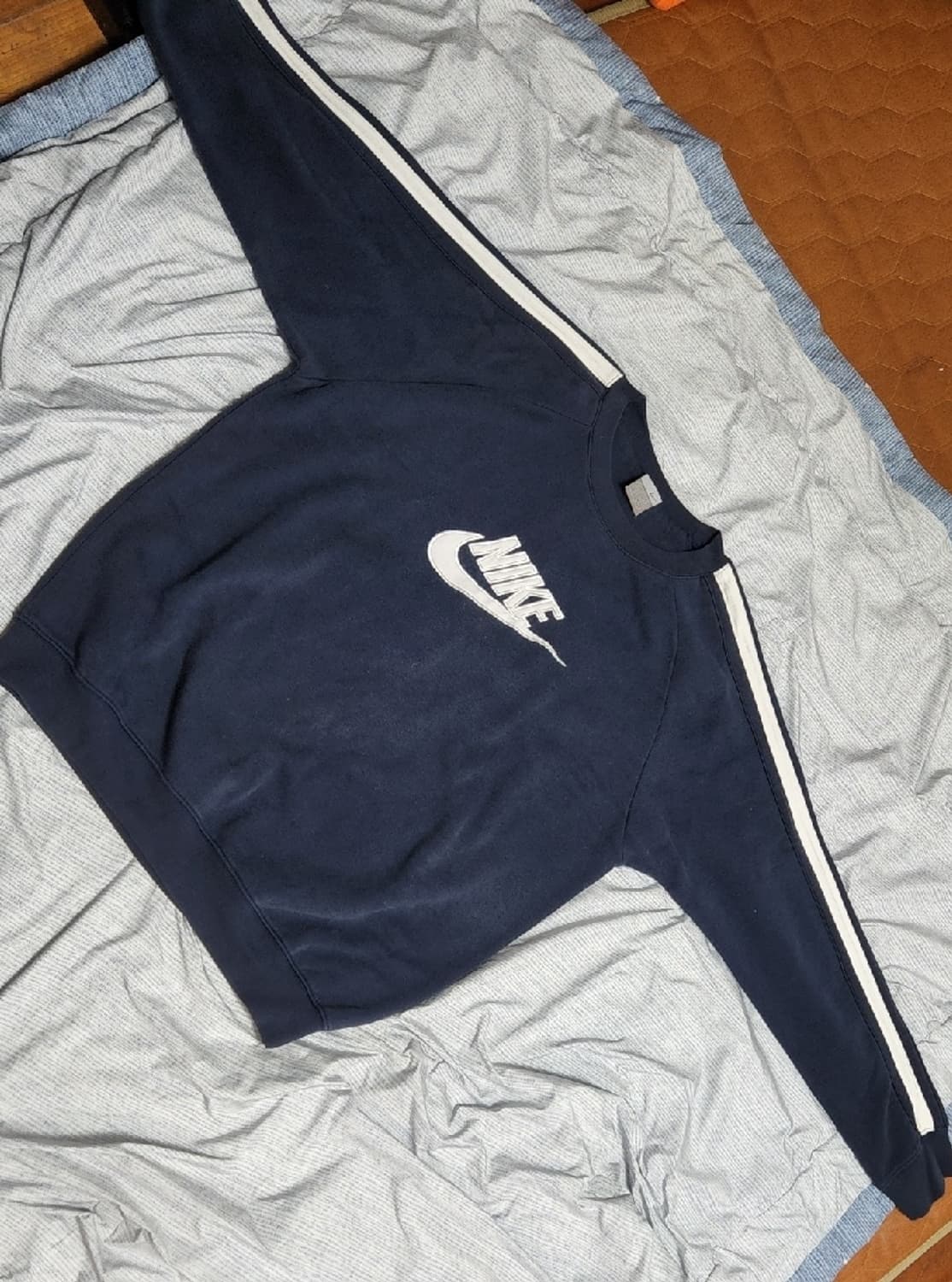 나이키 사이드라인 올드스쿨 자수 맨투맨 상품이미지7