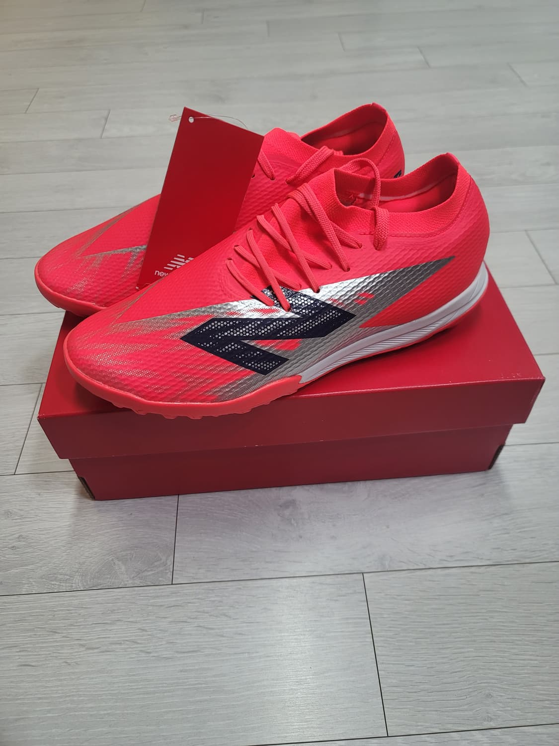 (270)뉴발란스 풋살화 퓨론 V8 Team TF[대전 직거래도 가능] 상품이미지4