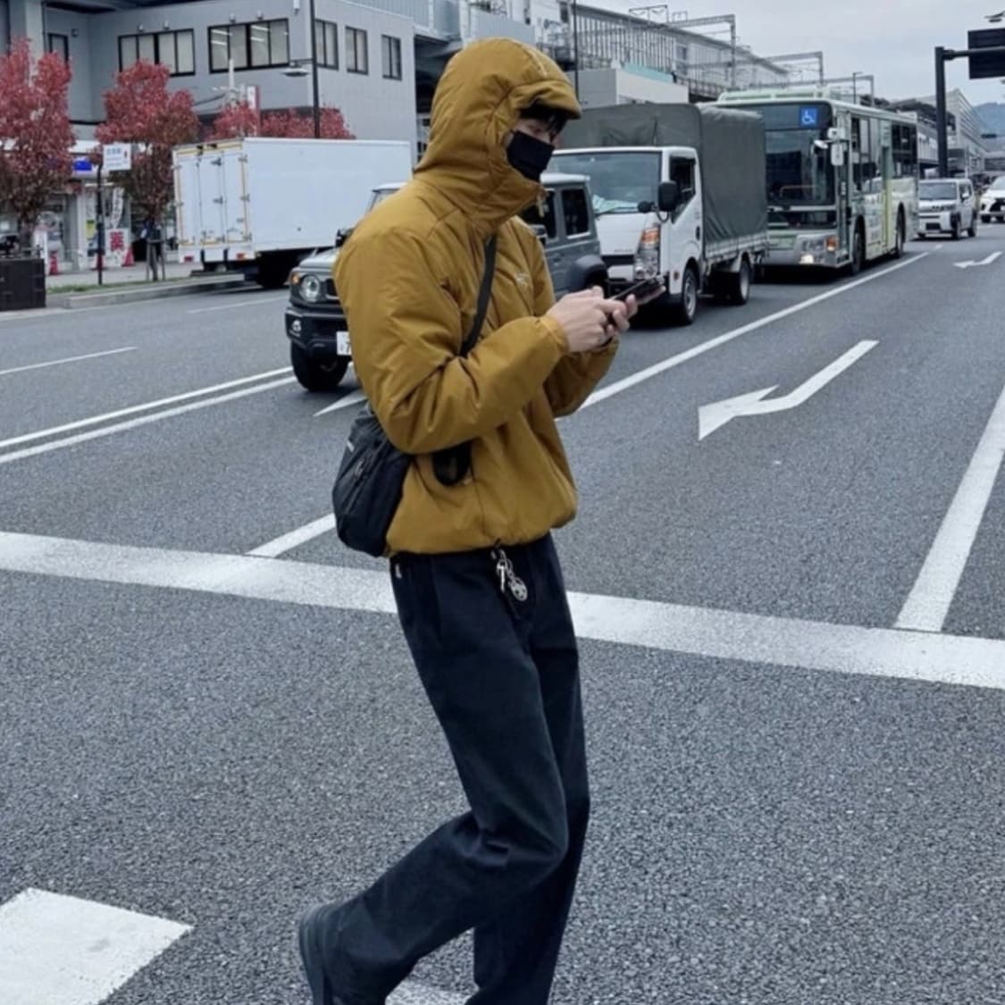 새상품) 몽벨 포켓터블 숄더백 s사이즈 블랙 상품이미지4