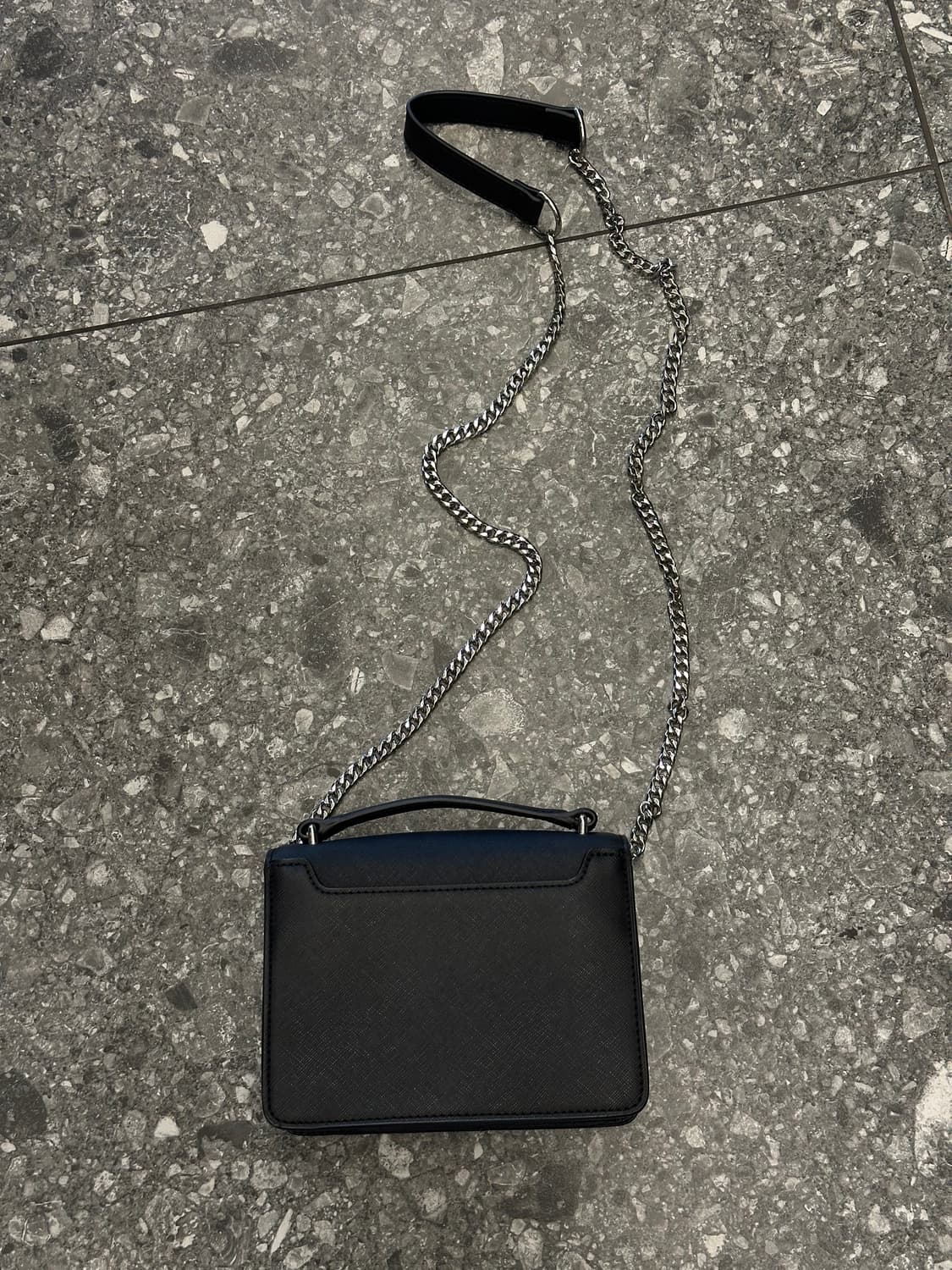 라코스테 미니 크로스백 처분  상품이미지3