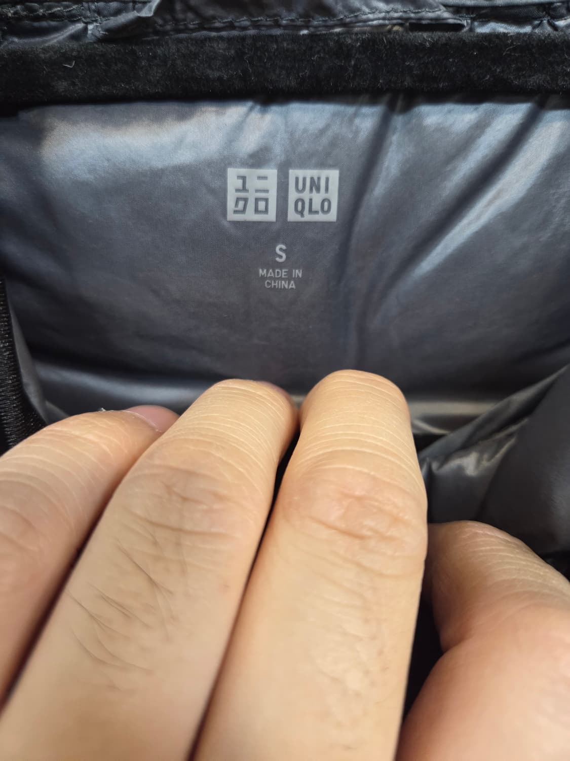 유니클로 경량 후드 다운패딩 s 상품이미지3