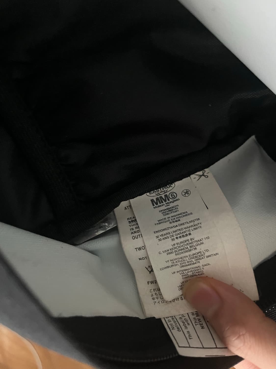 mm6메종 마르지엘라 이스트백 백팩 블랙 상품이미지4