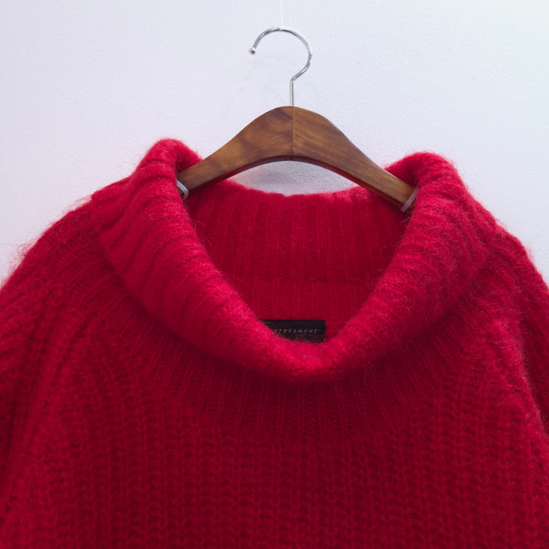 레드 울 벌키 오프넥 루즈핏 니트 스웨터 상품이미지3