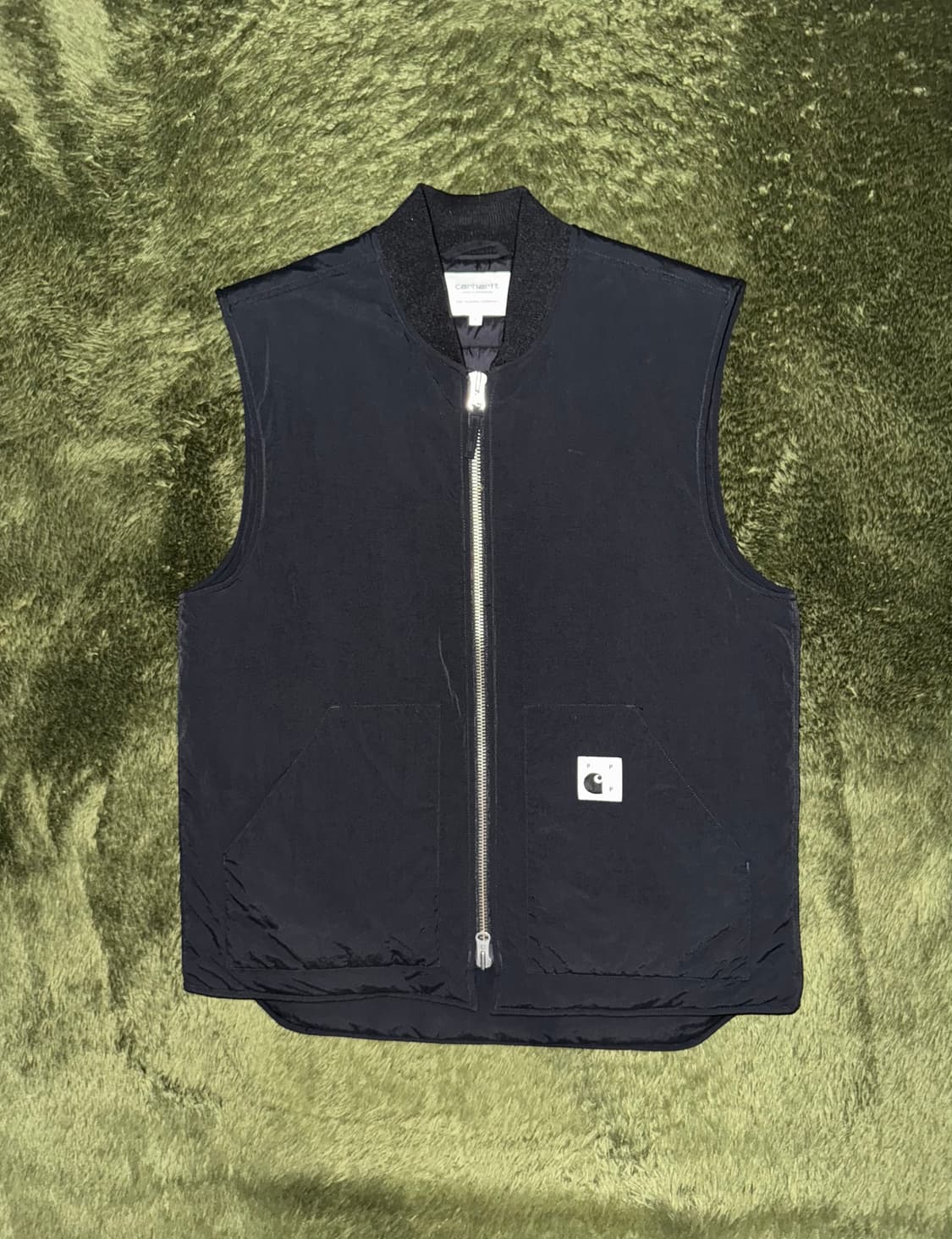 [L] 칼하트 WIP X 팝 트레이딩 컴퍼니 콜라보 패딩 베스트 블랙 상품이미지1