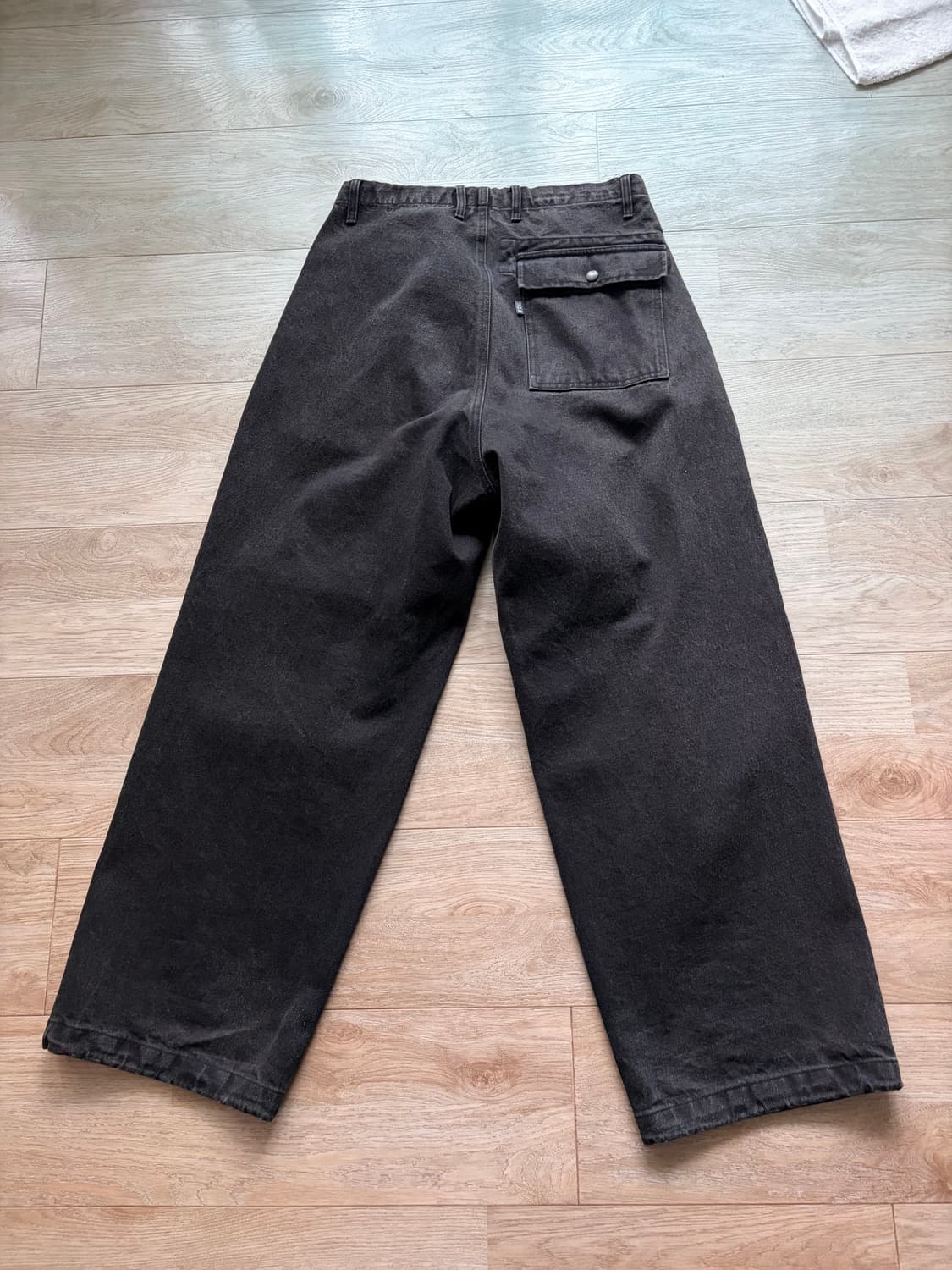 해칭룸 스노우진 더스티블랙 1사이즈 상품이미지3