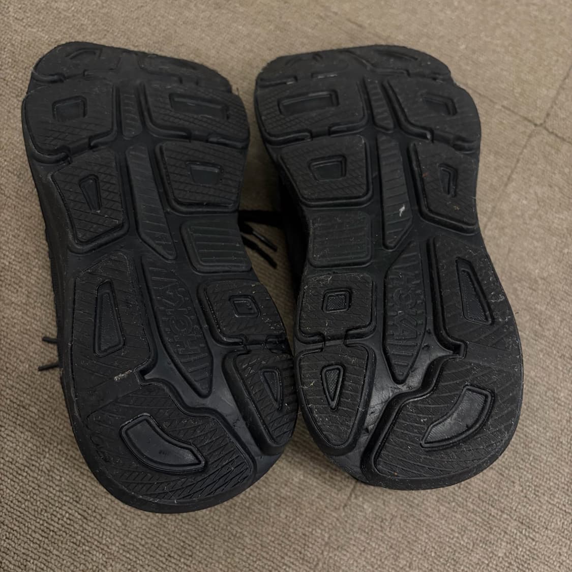 hoka 호카 본디9 와이드 265 상품이미지5