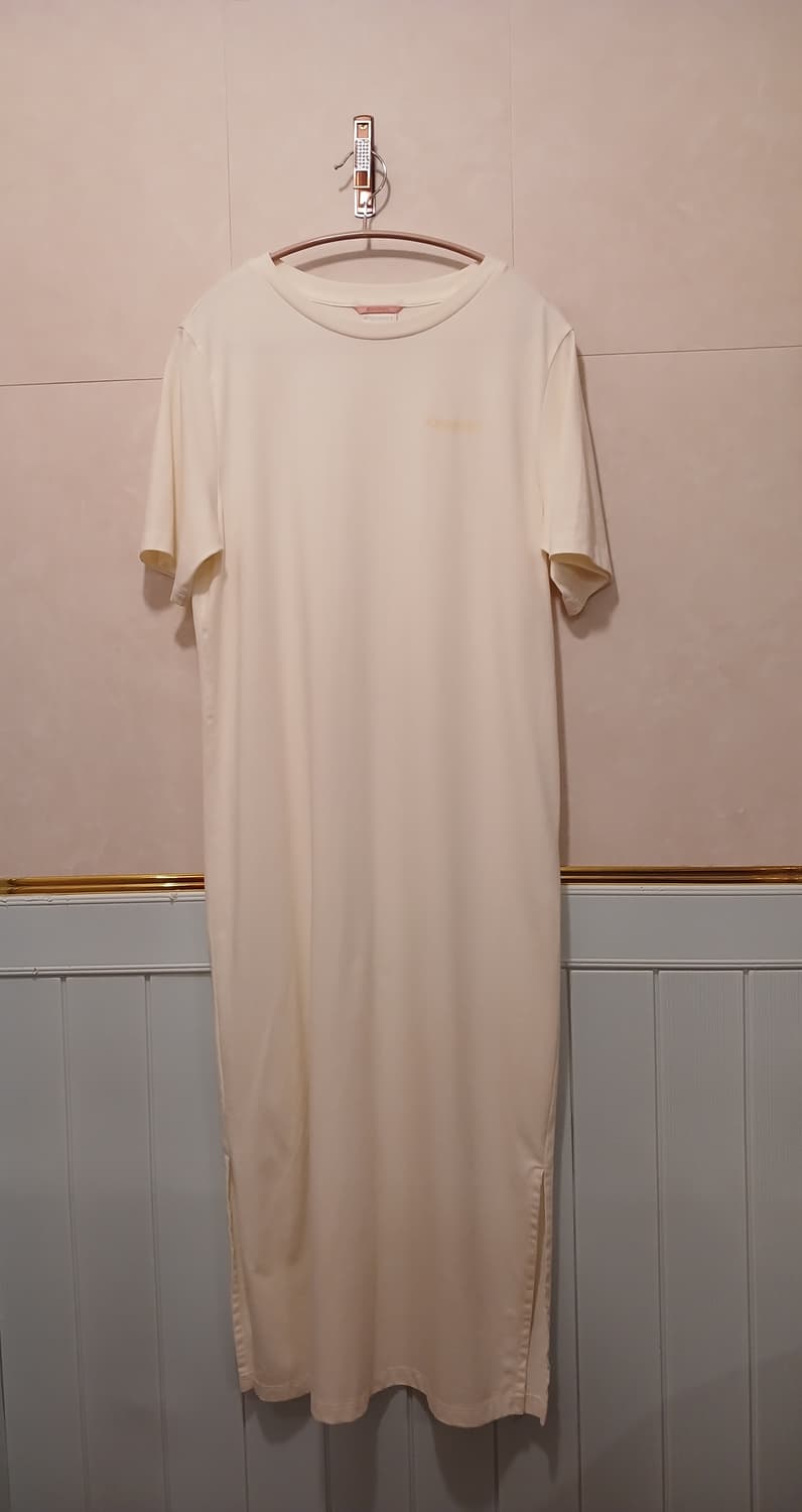 디스커버리 정품 여성 양쪽 트임 롱 원피스 95 사이즈 상품이미지1