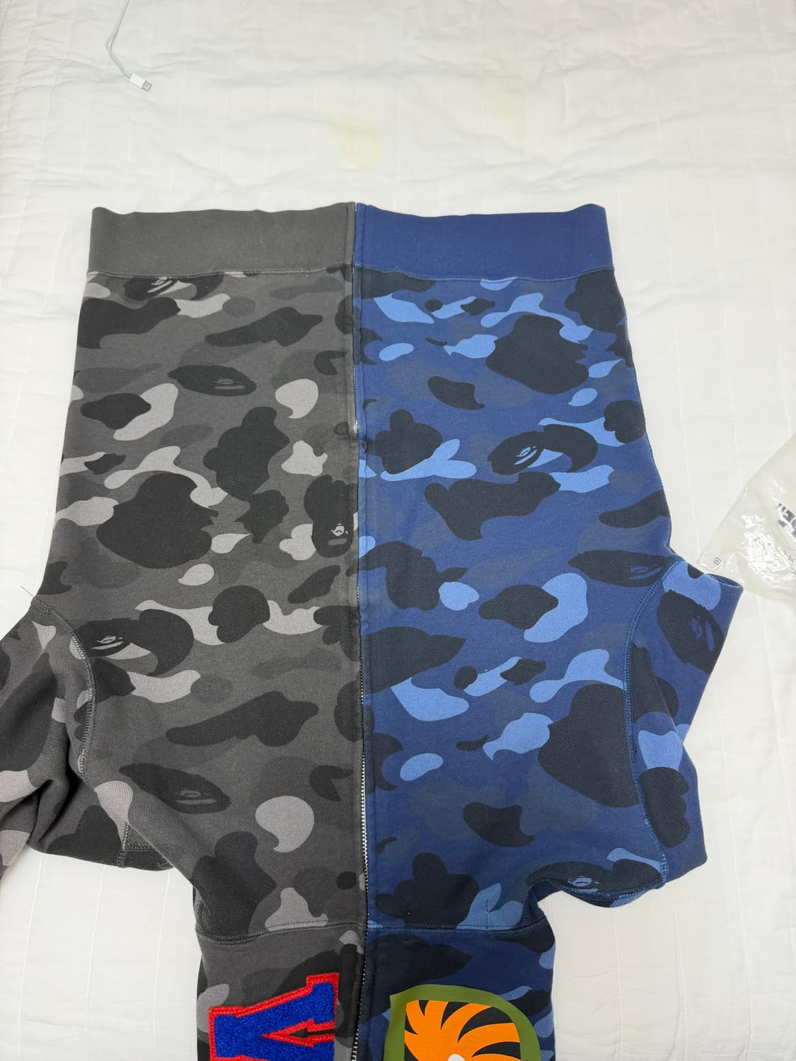 베이프 컬러 카모 세퍼레이트 샤크 풀 집 후드 블랙 네이비 상품이미지3