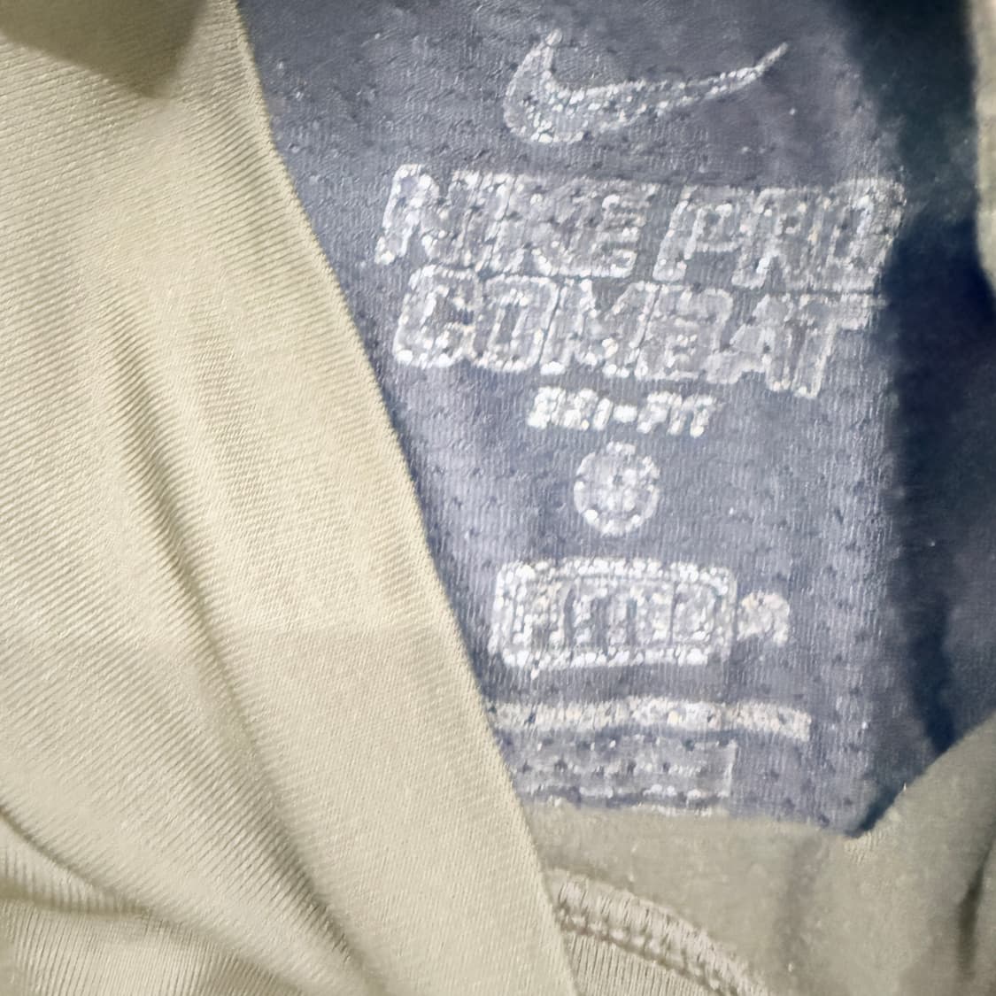 나이키 프로 컴뱃 드라이핏 기능성 긴팔 티셔츠 (카키)  상품이미지6