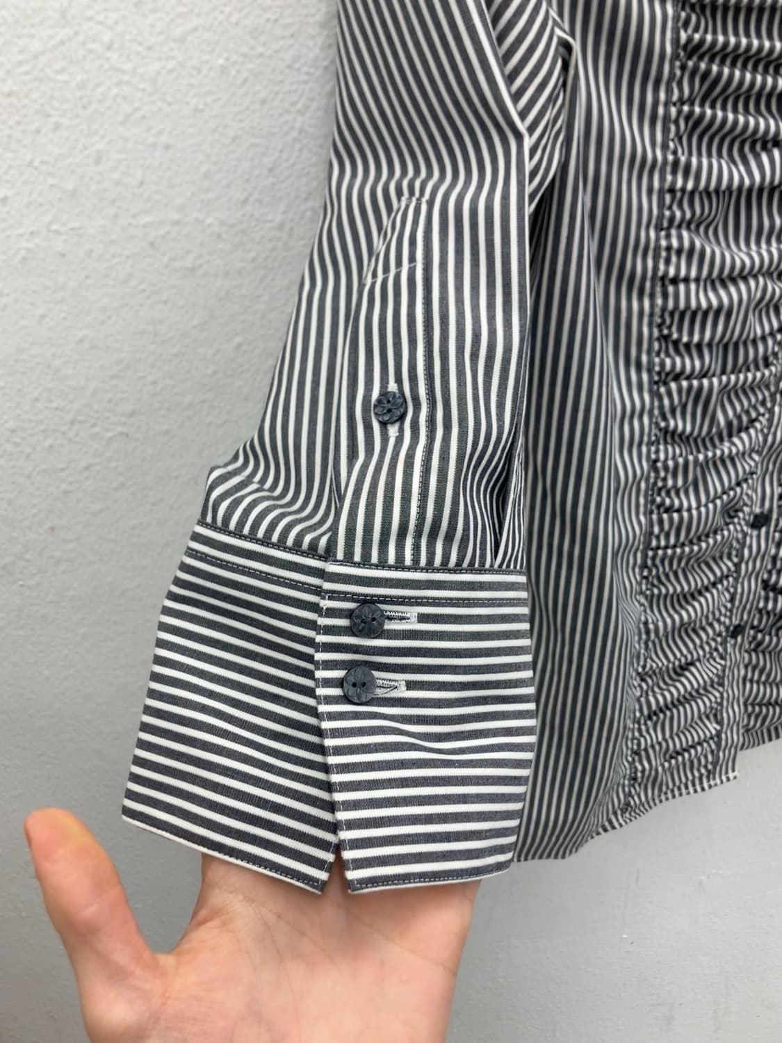 스트라이프 러플 블라우스 상품이미지3