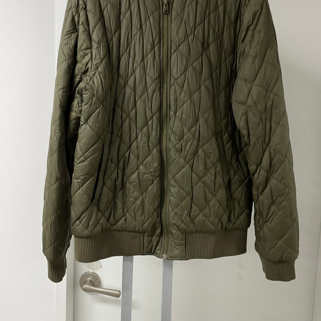 프레드페리 퀄팅 봄버 자켓 카키 M 상품이미지3