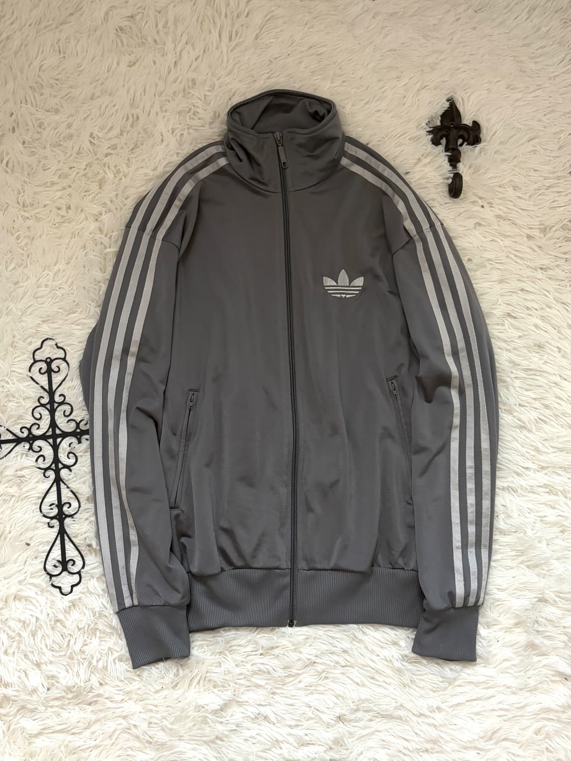 Adidas Grey Firebird Jersey 상품이미지2