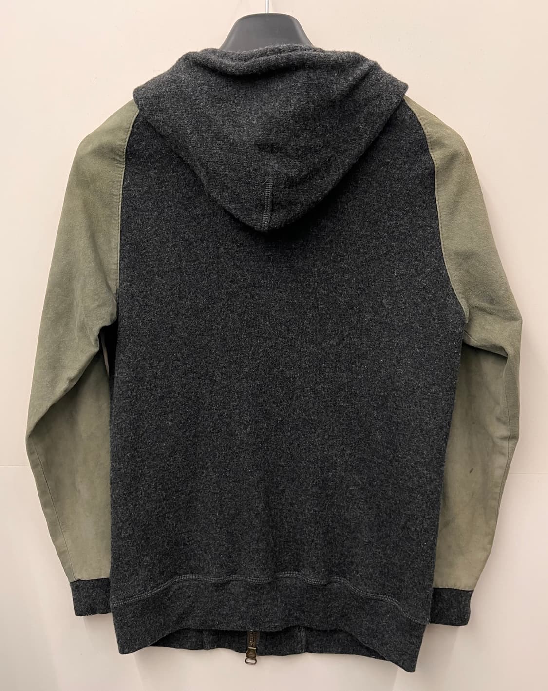 DACUTE 올리브 배색 후드 집업 상품이미지3