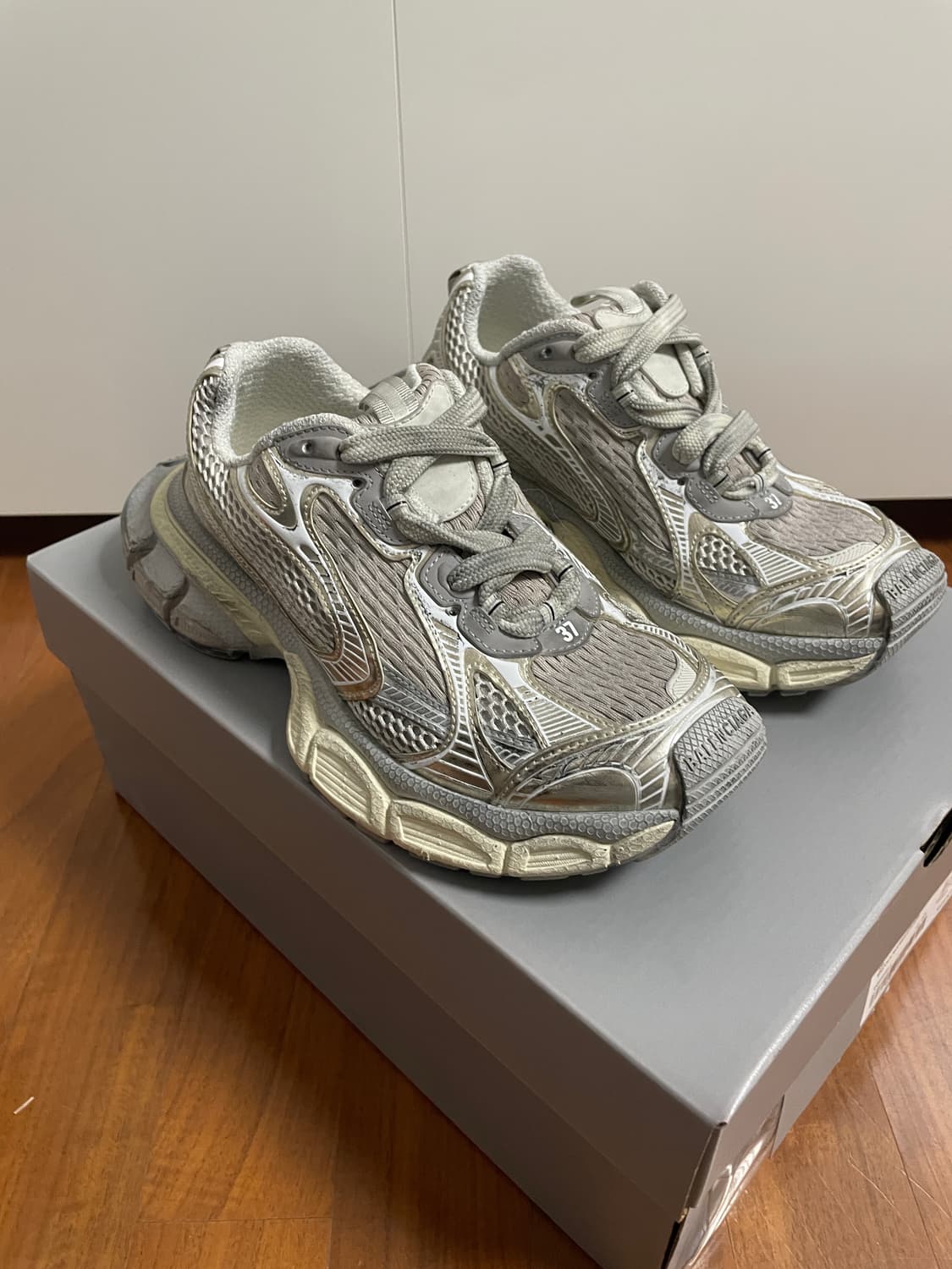 발렌시아가 3XL 스니커즈 에그쉘컬러 37(240사이즈) 상품이미지5