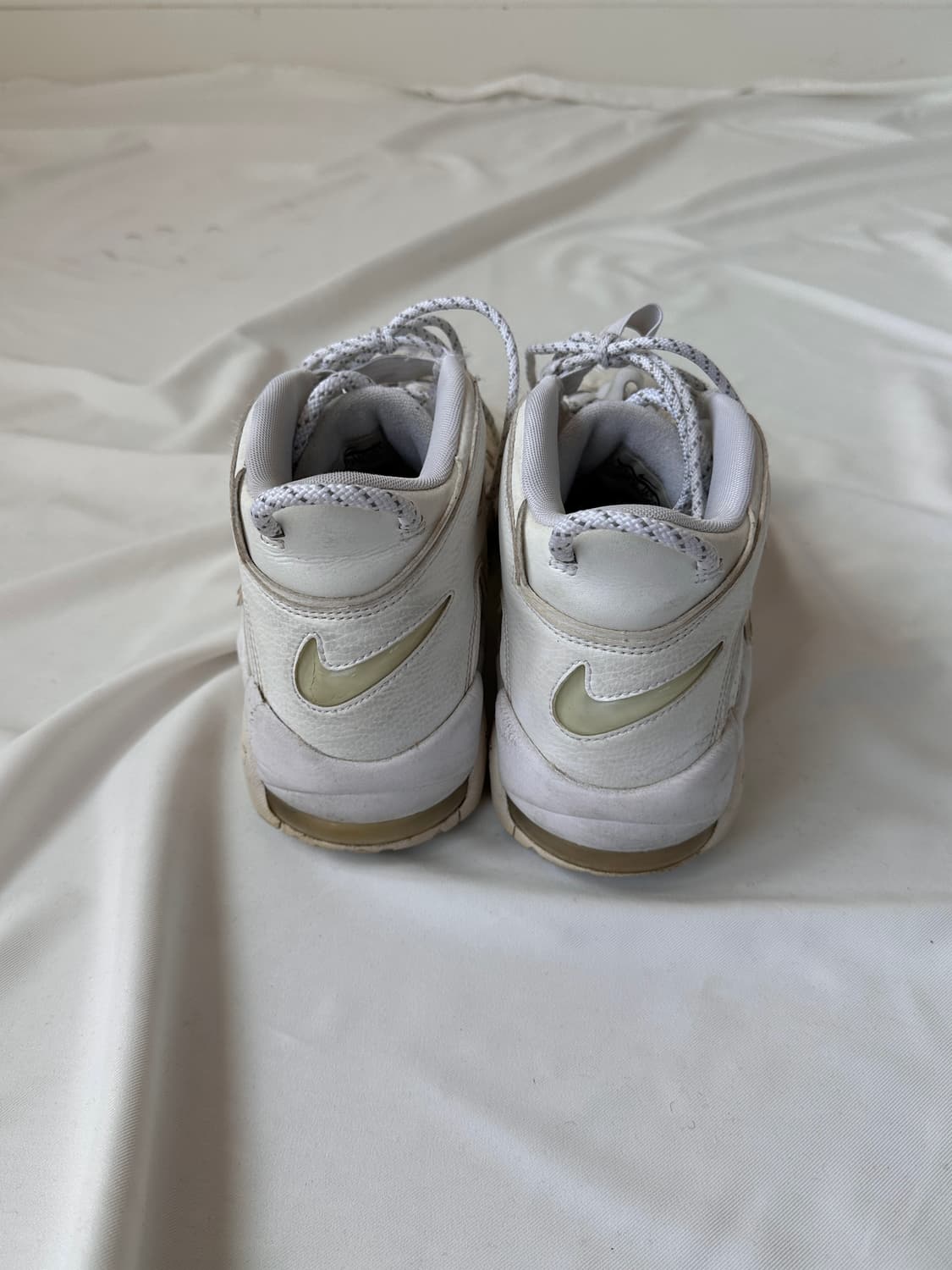 Nike 에어 모어 업템포 96 트리플 화이트 상품이미지7