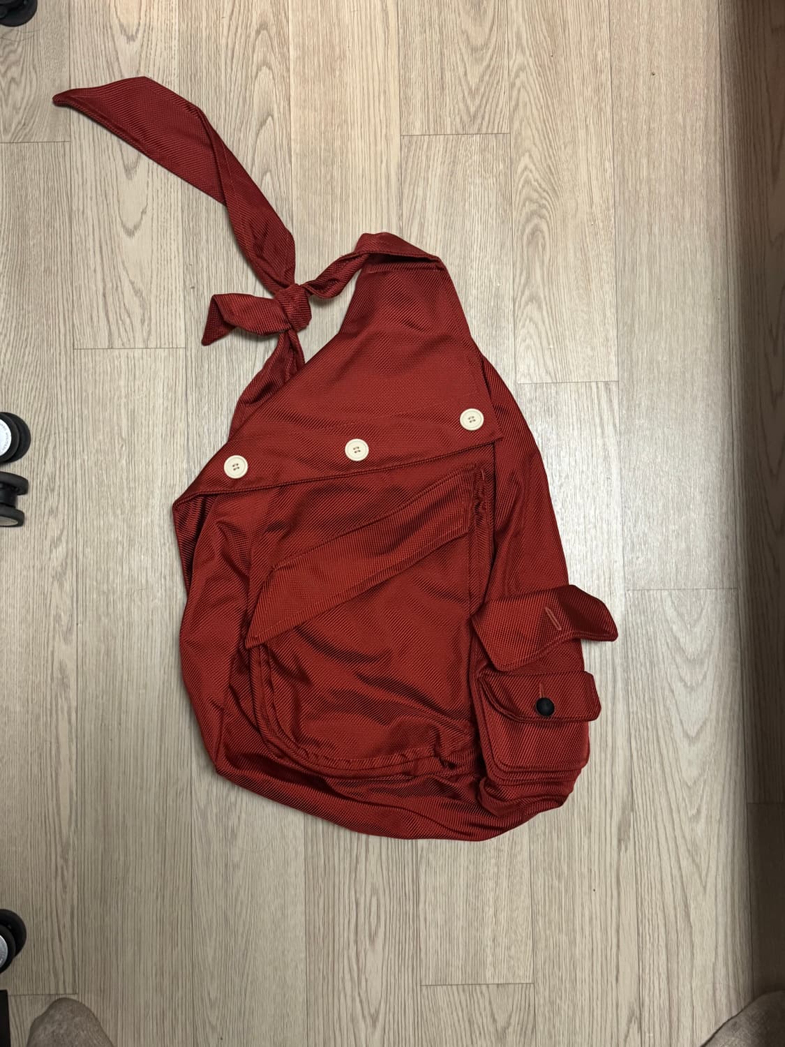 라프시몬스 이스트팩 18AW 슬링백 레드 상품이미지2