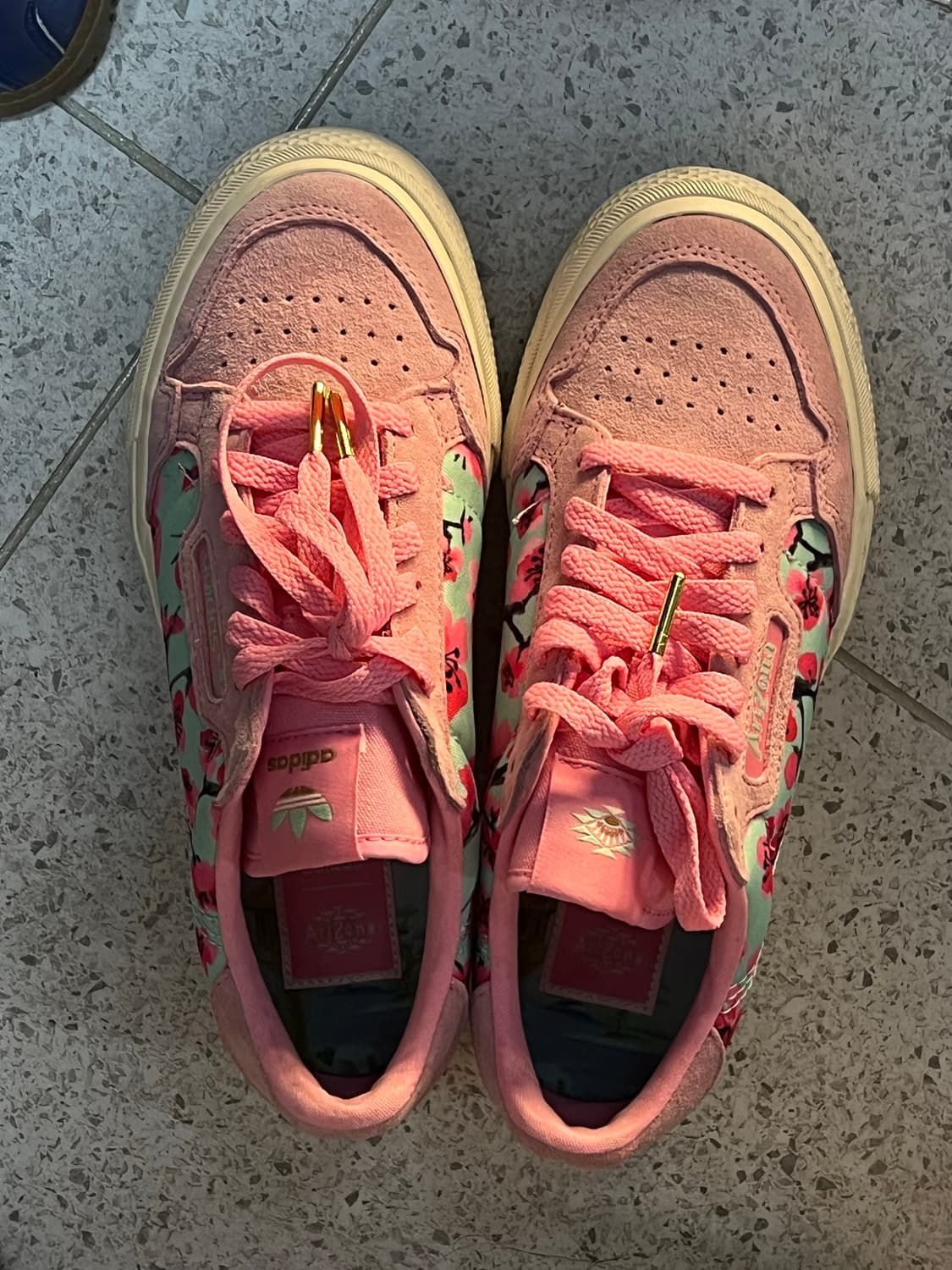 아리조나 아이스 티 x 아디다스 컨티넨탈 상품이미지1