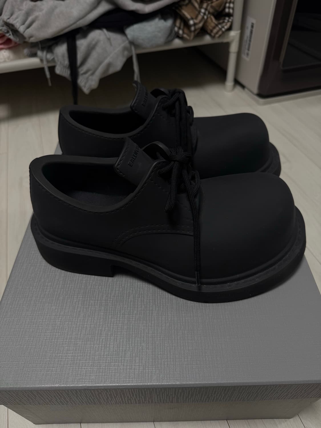 [E40]발렌시아가 스테로이드 더비 팝니다 상품이미지5