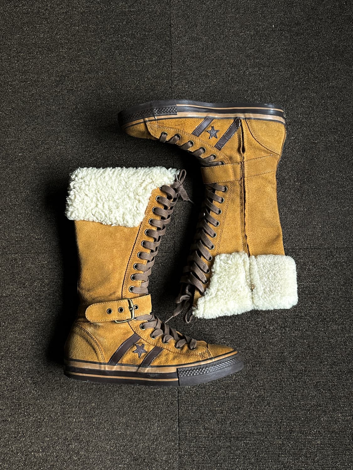 Converse 울트라 하이 스웨이드 스니커즈 상품이미지1