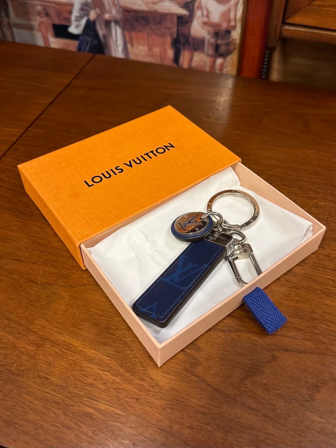 루이비통 네오 LV 클럽 백참 키링 상품이미지3