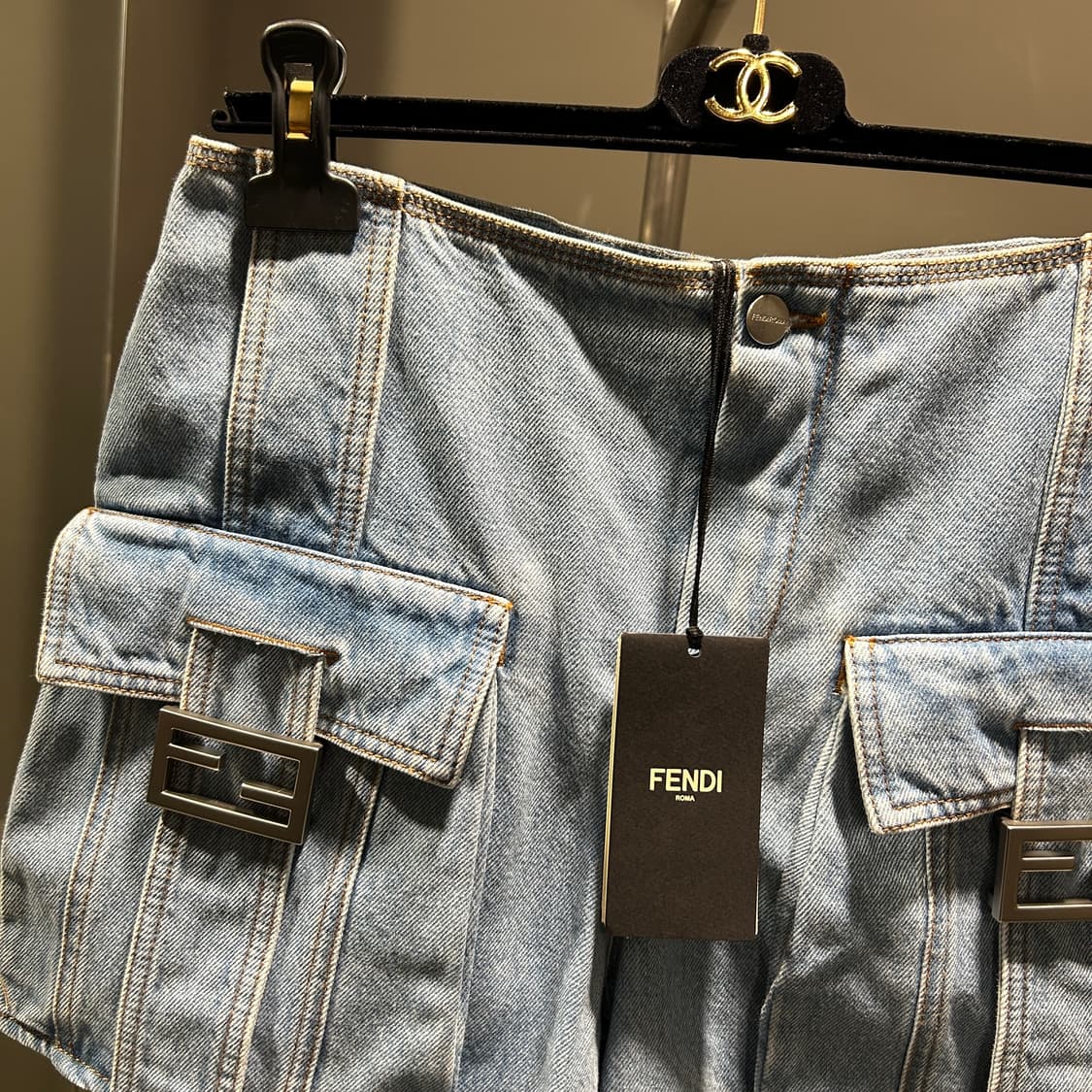 펜디 바게트 데님 쇼츠 상품이미지2