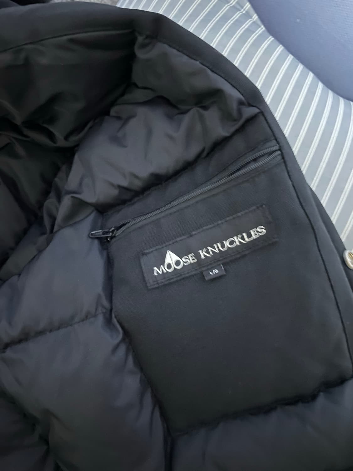 19fw 무스너클 패딩 L 상품이미지7