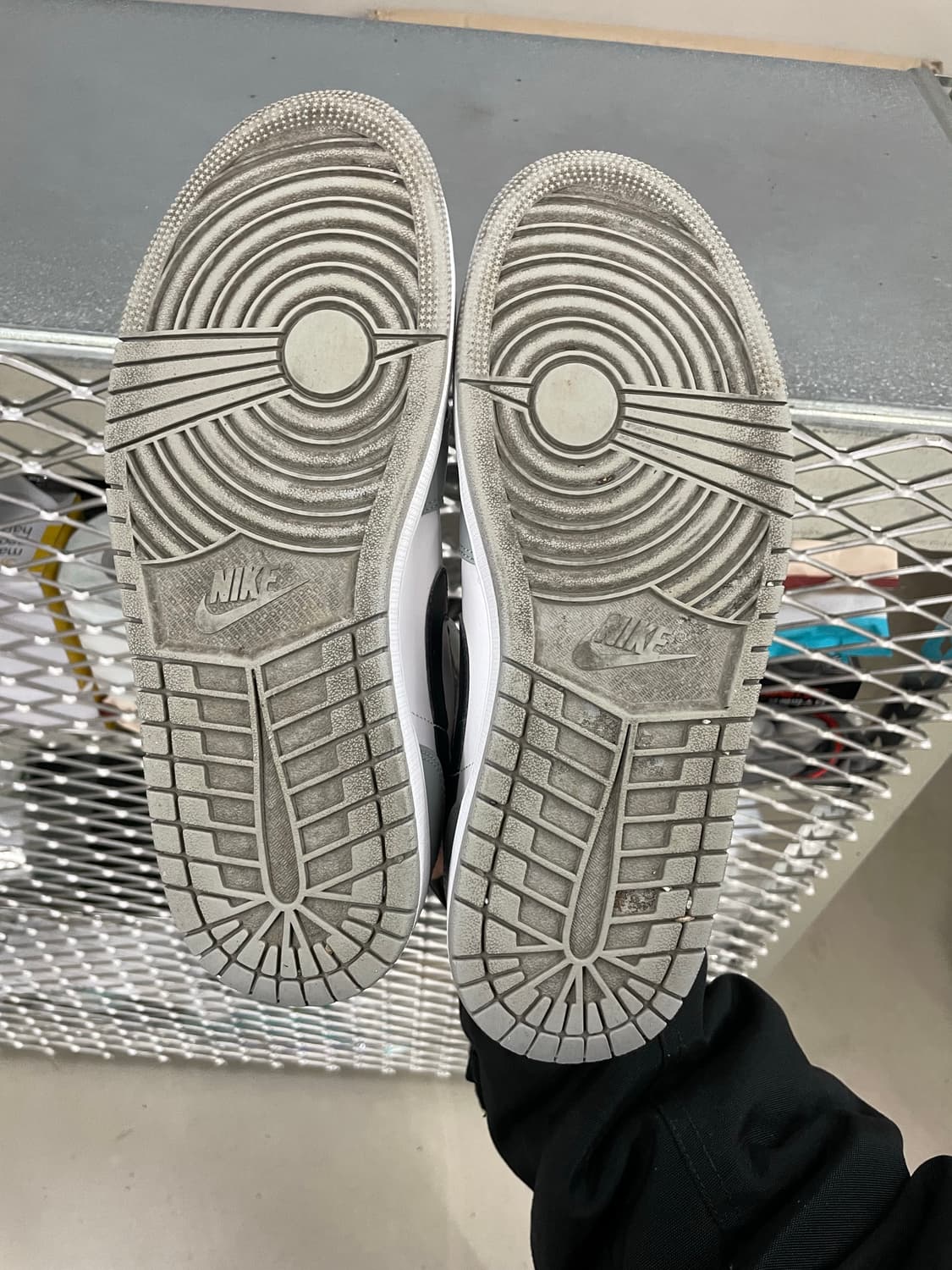 나이키 조던1 미드 라이트 스모크 그레이 270 상품이미지6