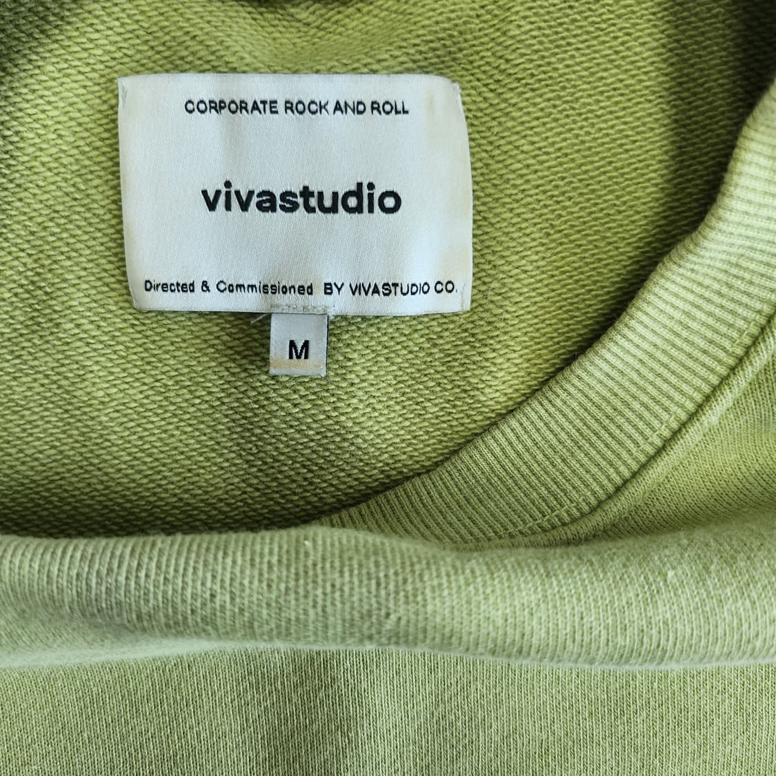 비바스튜디오 맨투맨 상품이미지2