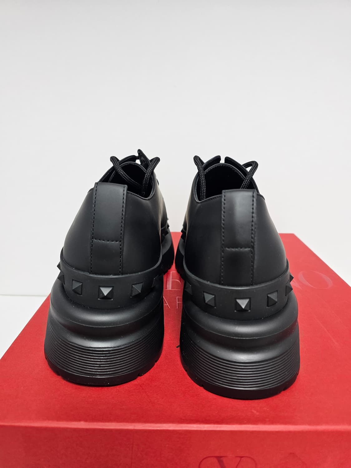 새상품 발렌티노 락스터드 남성 더비슈즈 블랙 44(국내매장판) 상품이미지5