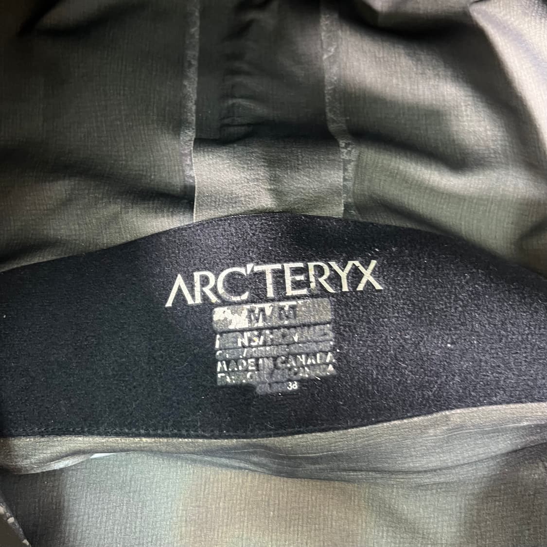 100 아크테릭스 구형 알파 SV 카키 바람막이 자켓 상품이미지3