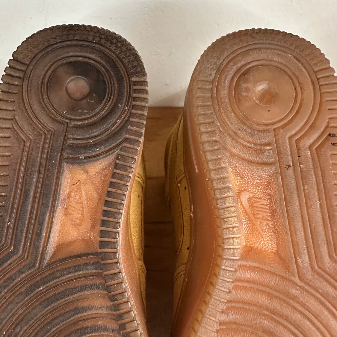 나이키 에어포스 1 하이 ‘된장’ 상품이미지8