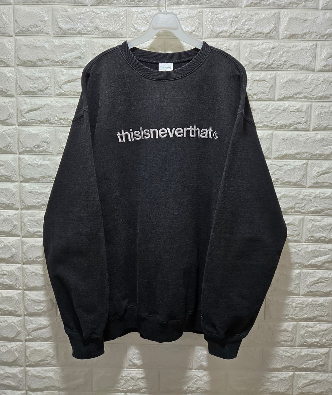 디스이즈네버댓 기모 맨투맨 L 상품이미지1