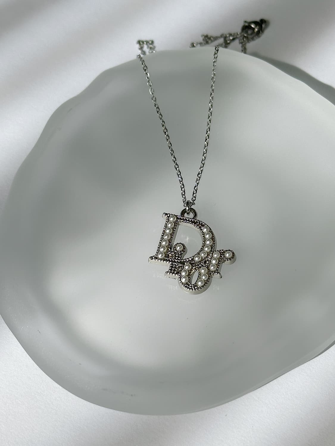 디올 오블리크 진주 포인트 업사이클링 목걸이 실버 상품이미지3