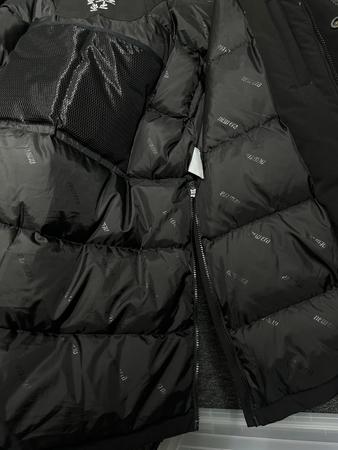뉴에라 남성 패딩 95 블랙 상품이미지6