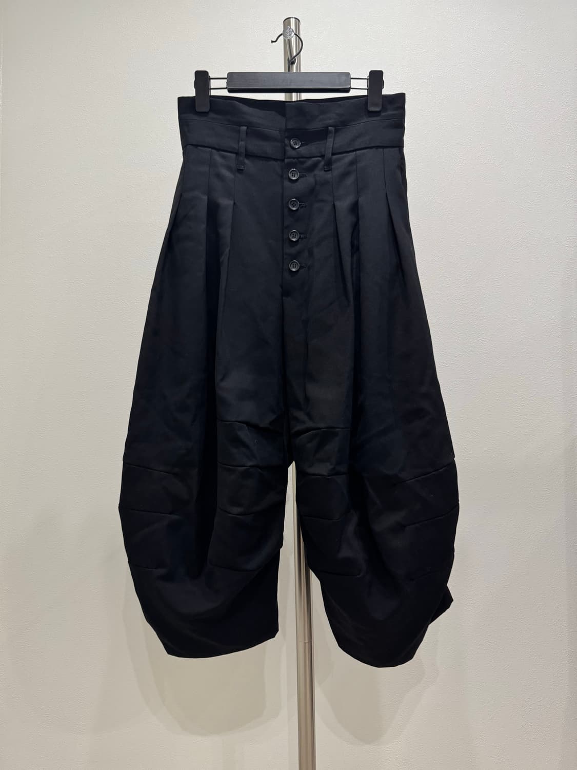 크리스토퍼 네메스 3D 입체 울 트라우저 (Wool Ver) 상품이미지1