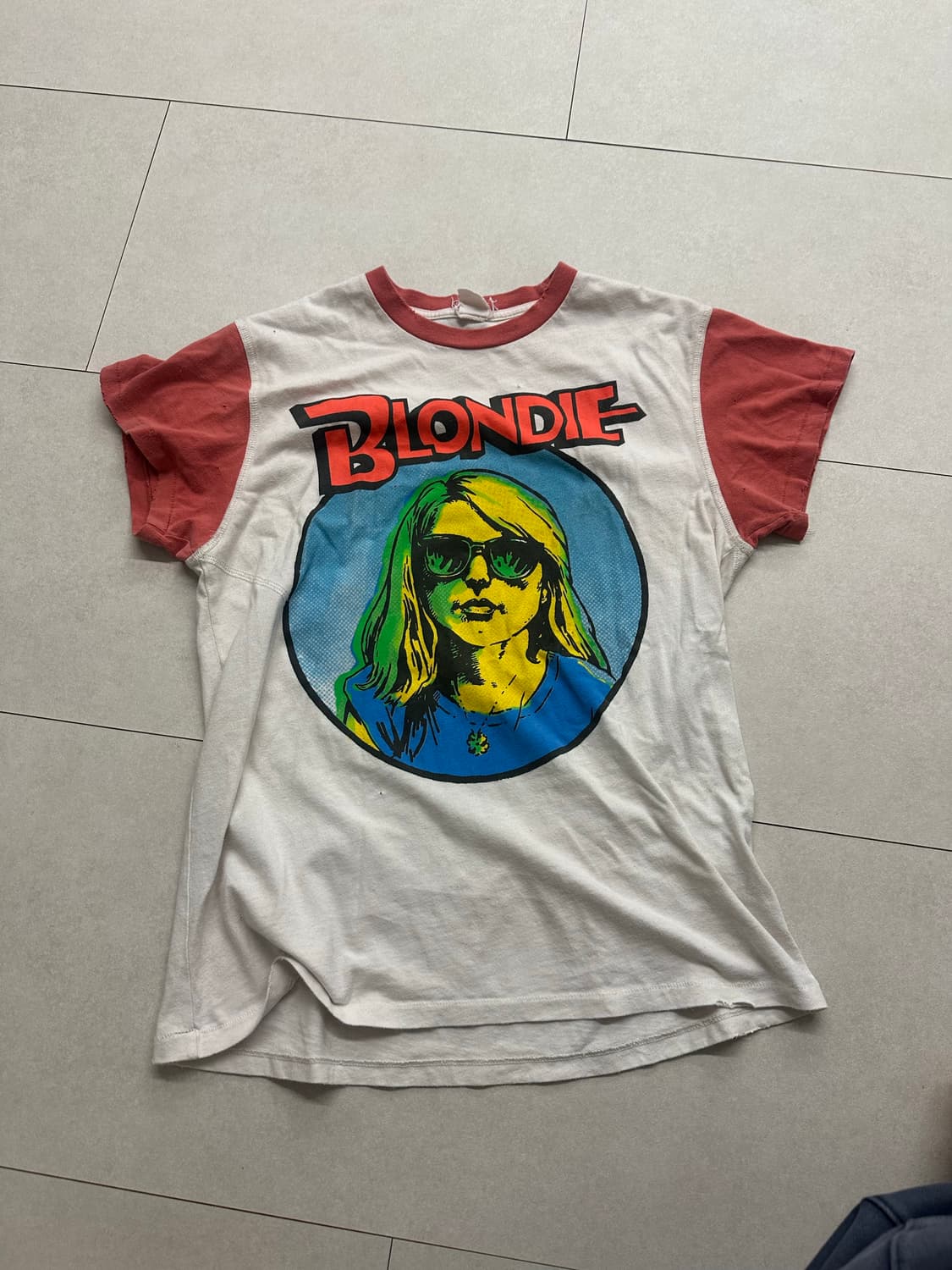 메이드원 블론디 티셔츠 상품이미지1