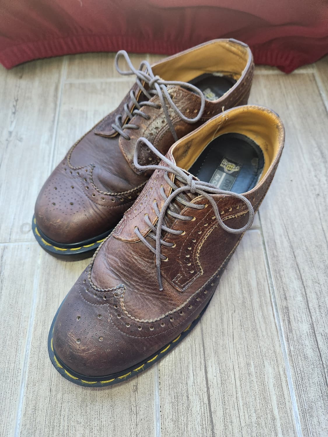 닥터마틴 윙팁 브라운 (260) 상품이미지1