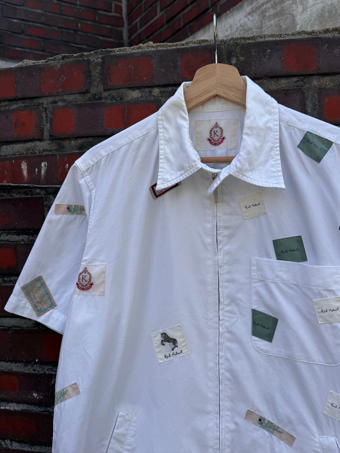 칼헬무트 패치 집업 반팔셔츠  상품이미지2