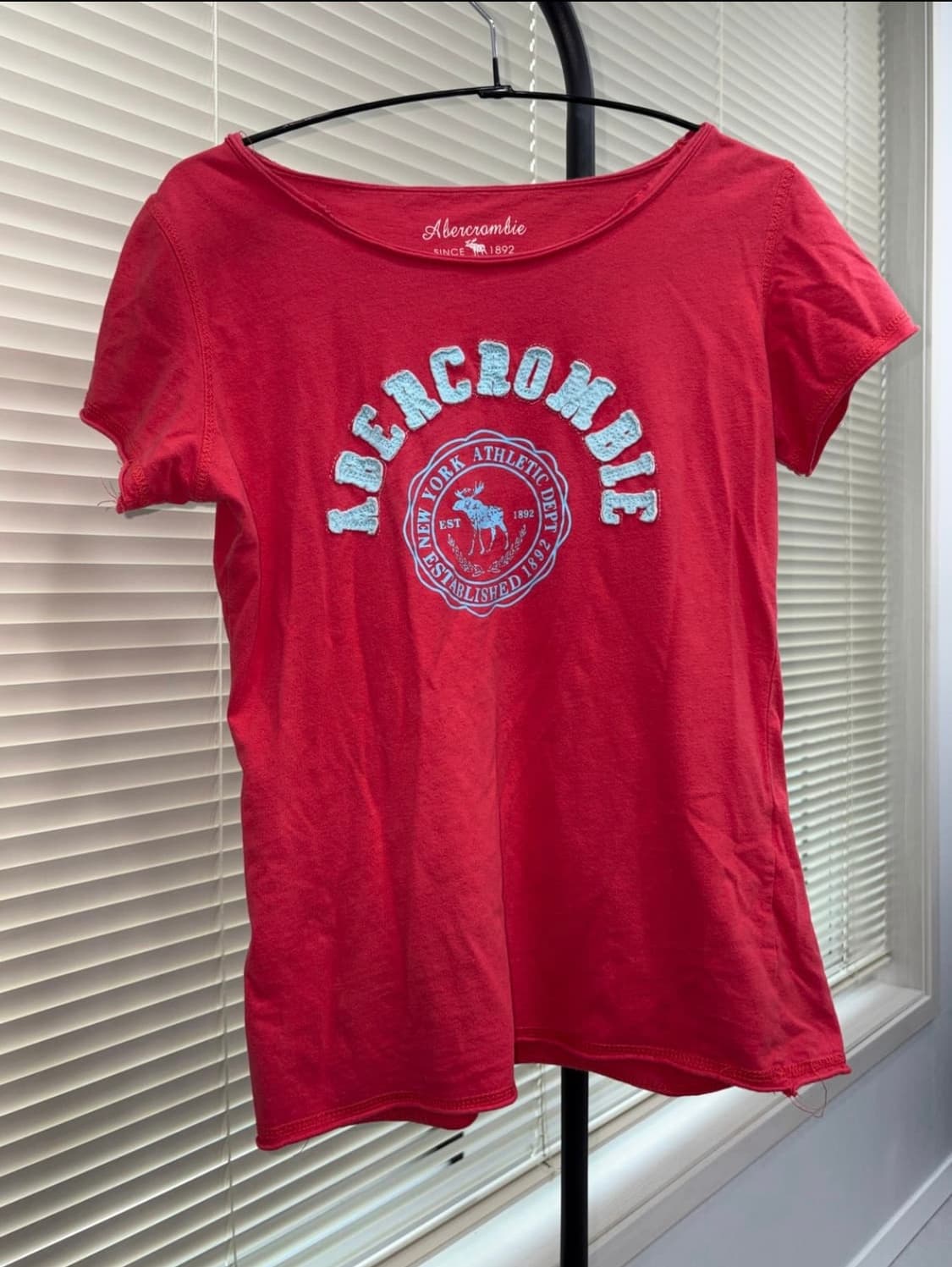 Abercrombie Athletic Dept. Red Logo Tee 상품이미지2