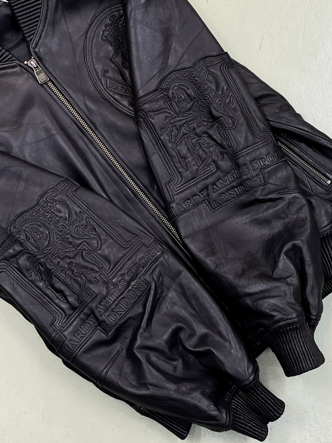 하디 에이미 스포츠 90's 재팬 스티치 엠브로이더드 레더 바시티 자켓 상품이미지6