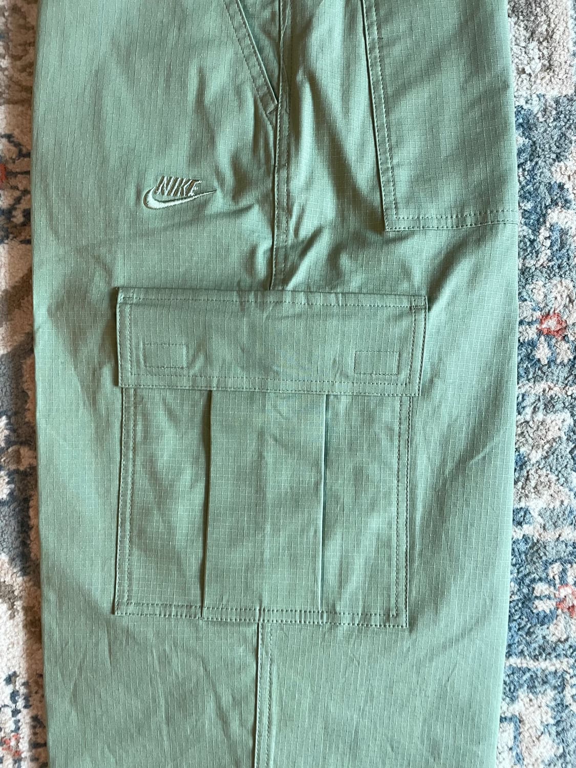 나이키 클럽 카고 팬츠 오일 그린  (새제품,34x32) 상품이미지2