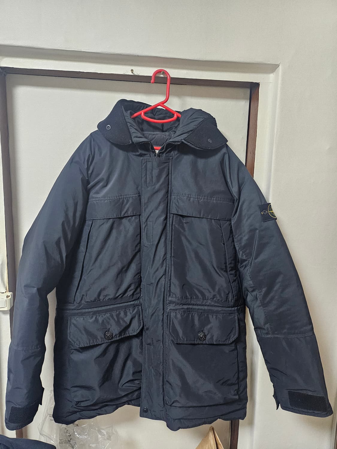 스톤아일랜드 마이크로랩스 다운 블랙XL 상품이미지2